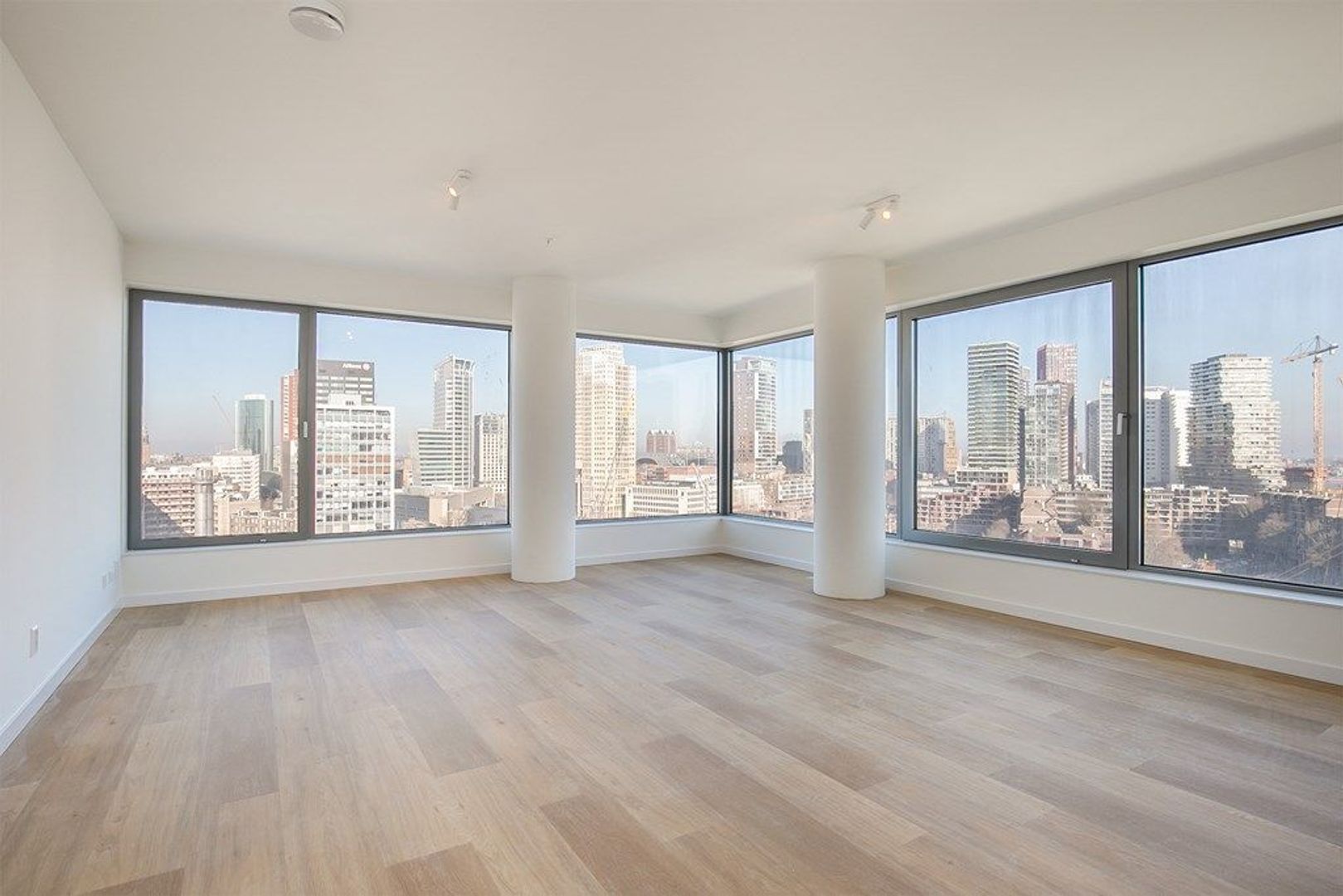 Baan 46 Y, Rotterdam foto-0