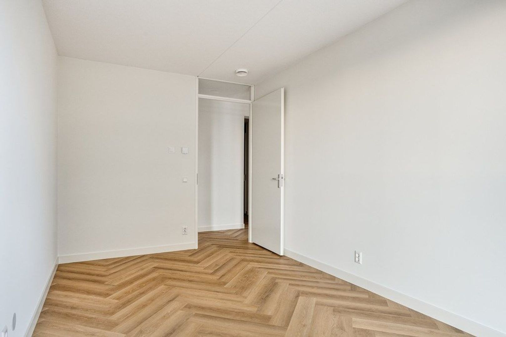 Baan 34 F17, Rotterdam foto-13