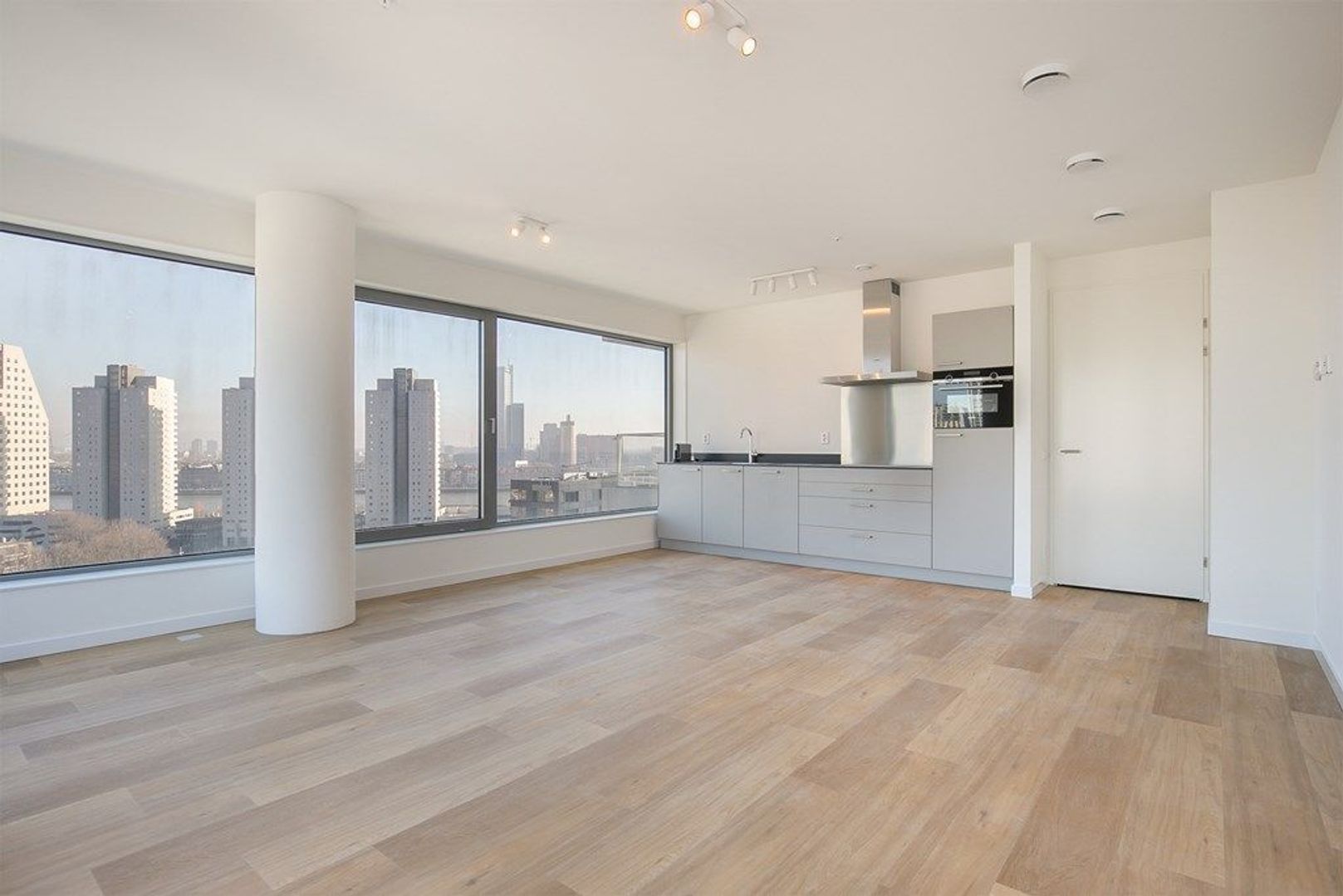 Baan 46 Y, Rotterdam foto-1