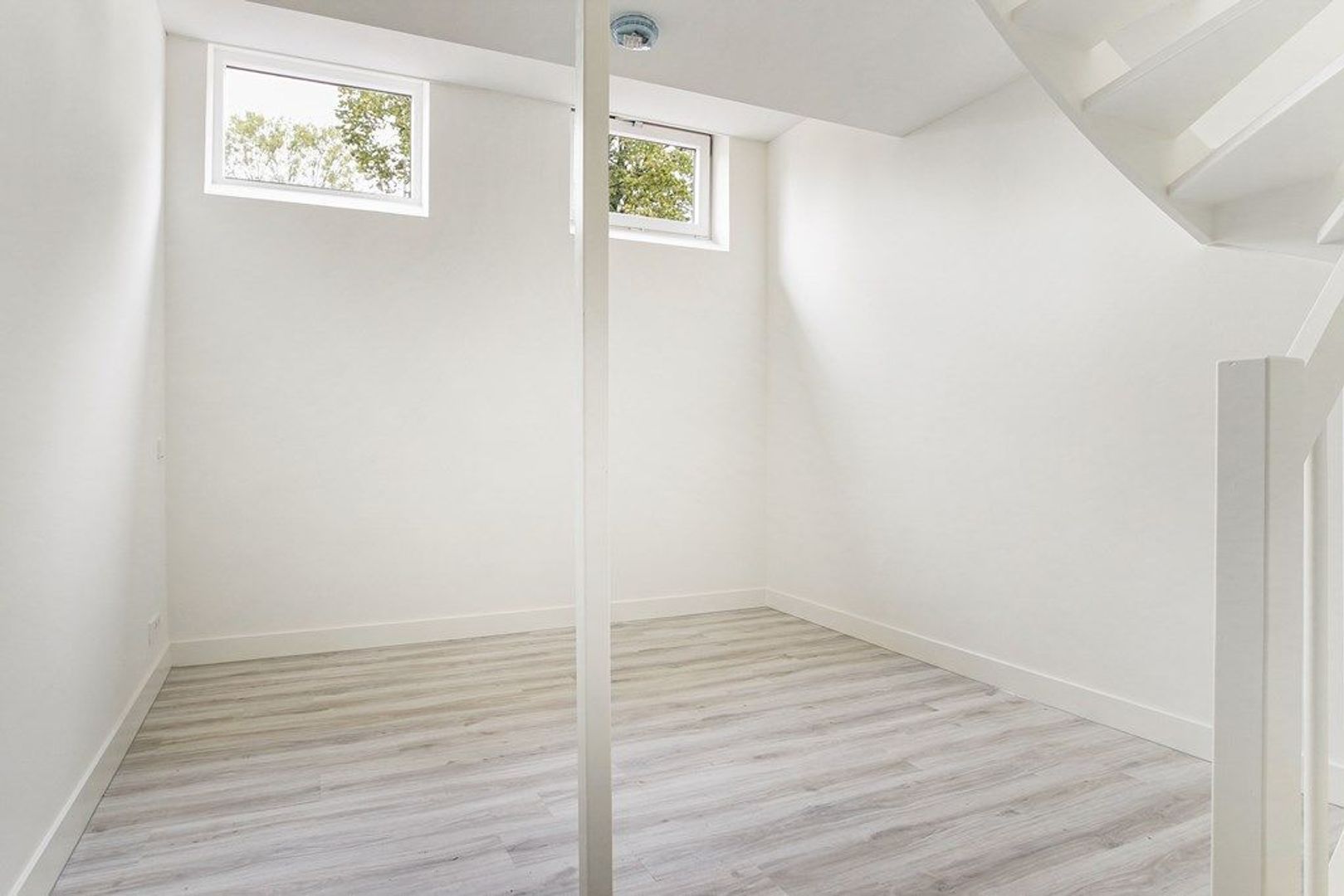 Stationsstraat 22, Rhoon foto-11