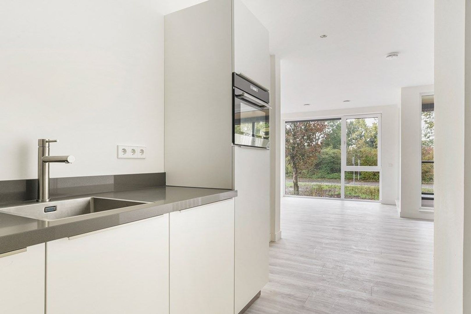 Stationsstraat 22, Rhoon foto-3