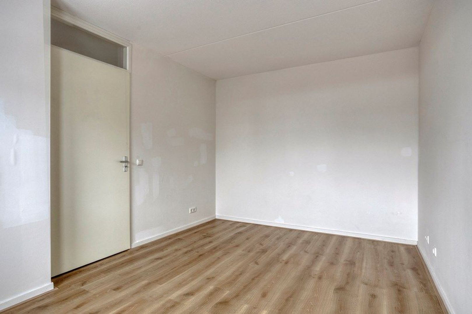 Middeldijkerplein 201, Barendrecht foto-9