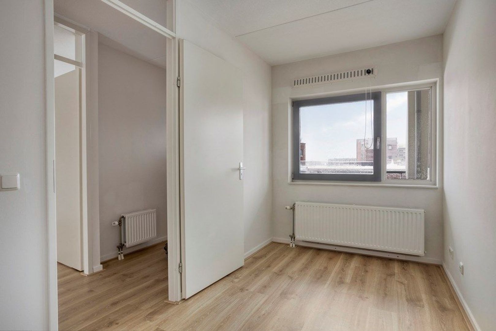 Middeldijkerplein 201, Barendrecht foto-10