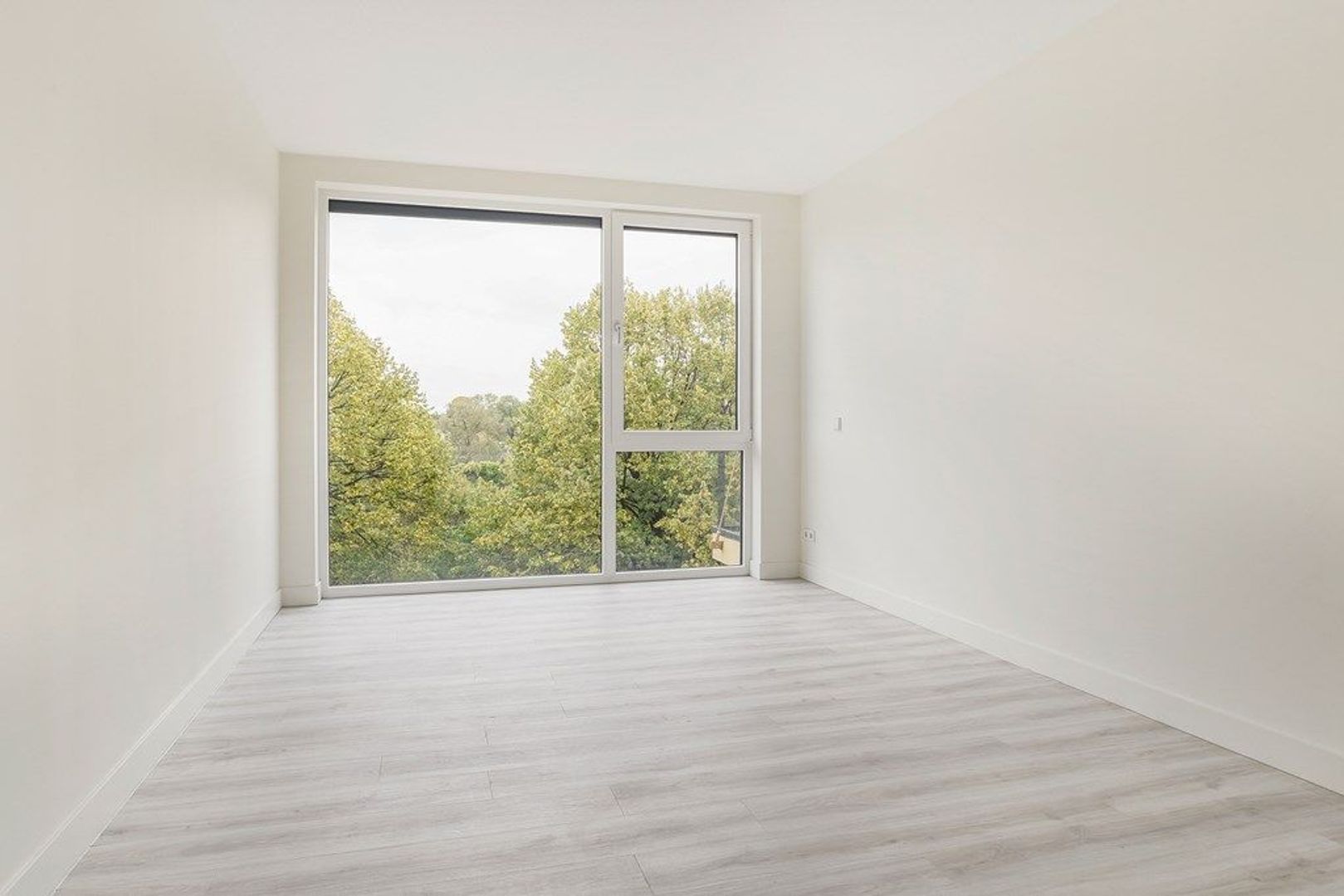 Stationsstraat 44, Rhoon foto-1