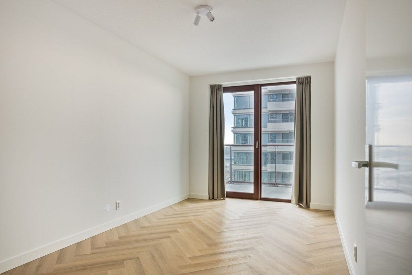 Baan 34 F17, Rotterdam foto-10