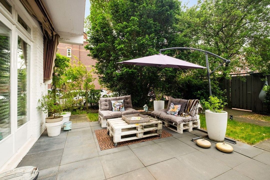 Johan van Oldenbarneveltlaan 12, Den Haag