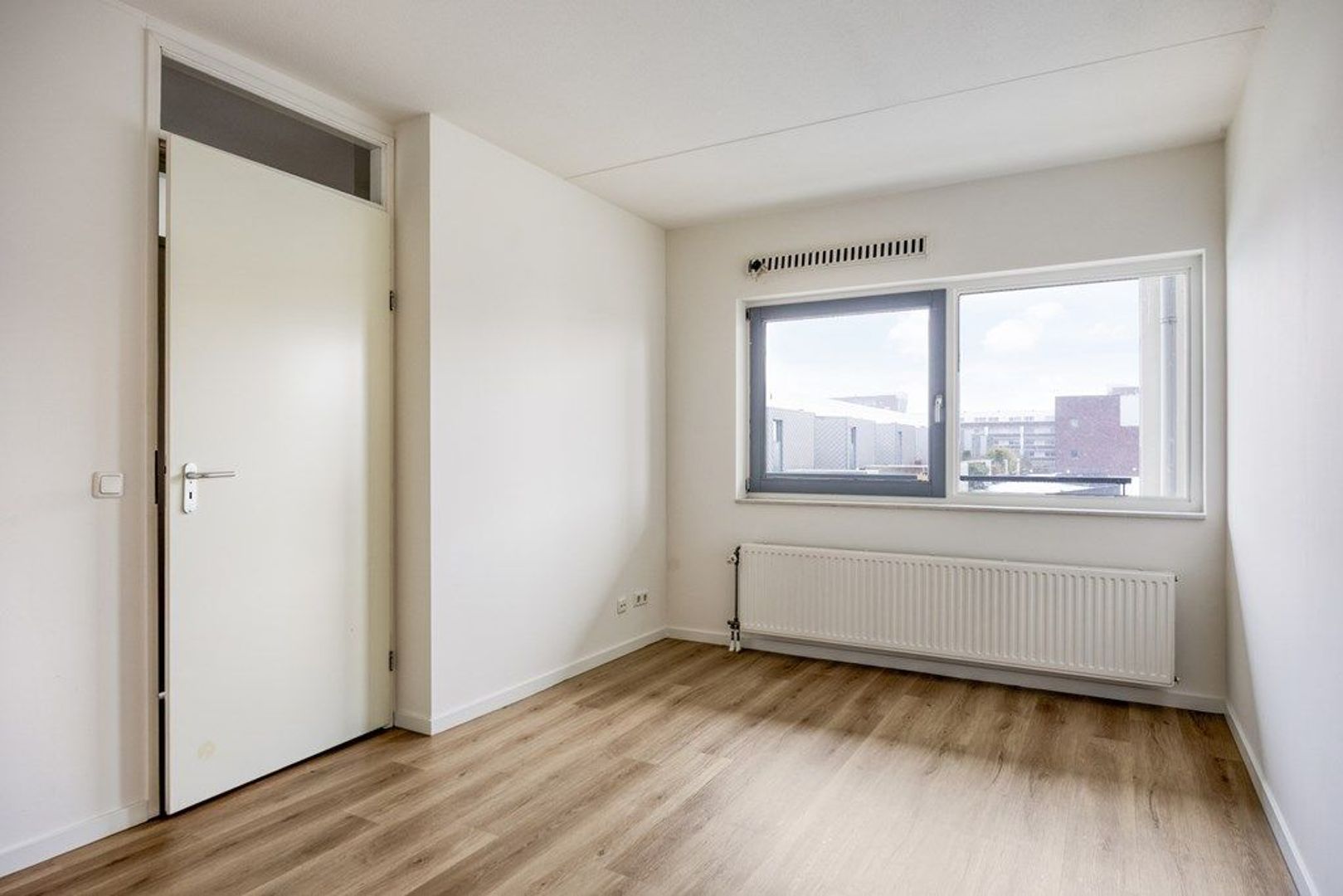 Middeldijkerplein 107, Barendrecht foto-10