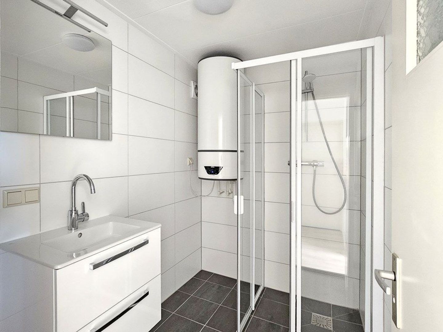 van Tuyll van Serooskerkenstraat 55, Voorburg foto-12