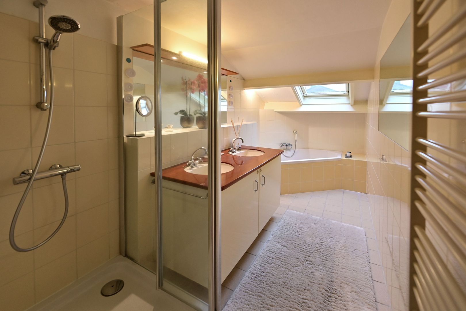 Goudwespmeent 69, Hilversum foto-16