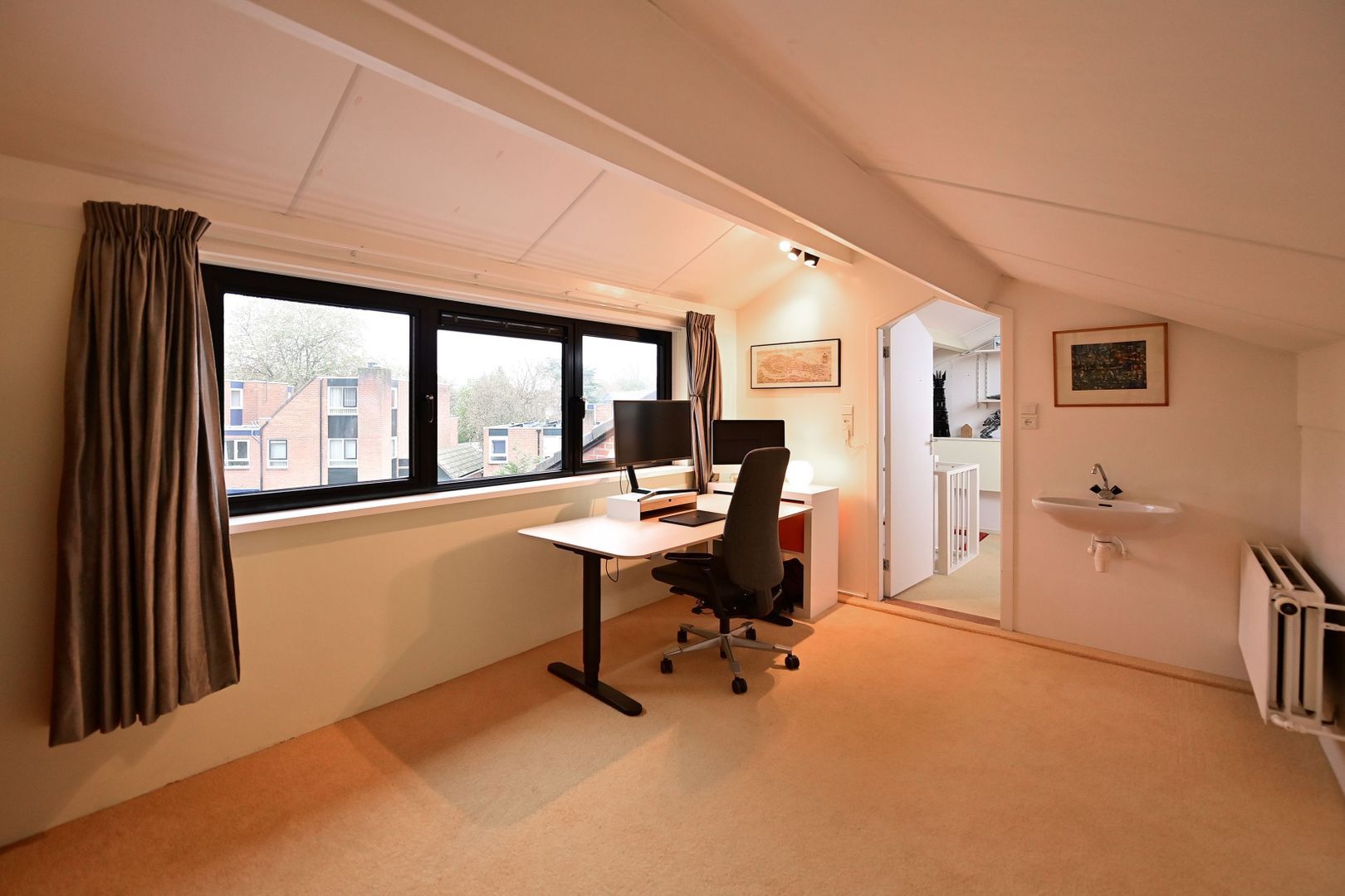 Goudwespmeent 69, Hilversum foto-21