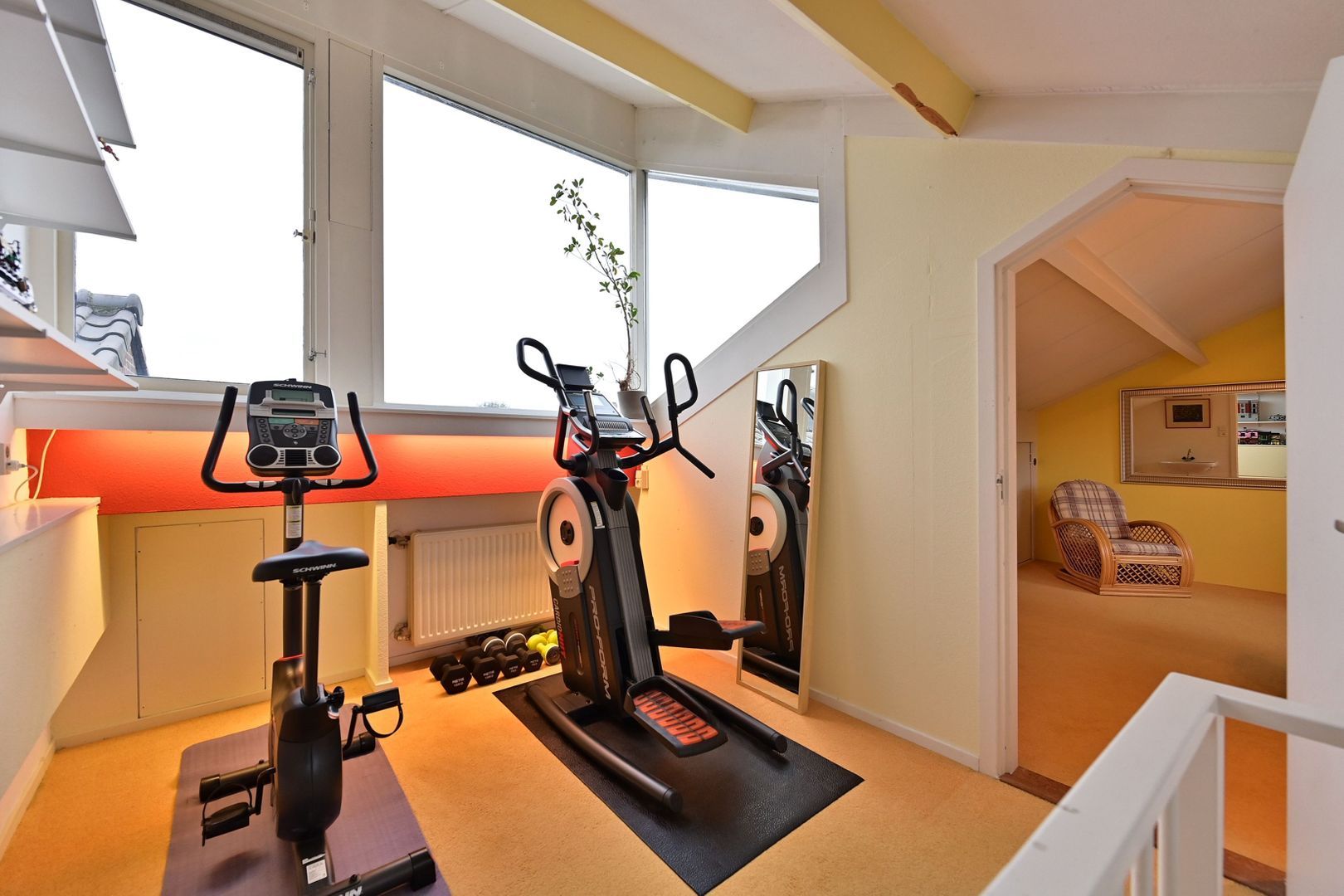 Goudwespmeent 69, Hilversum foto-20