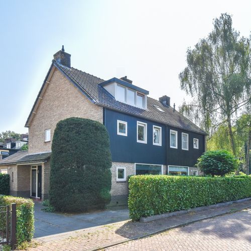 Klein Laren 25, Laren foto-1