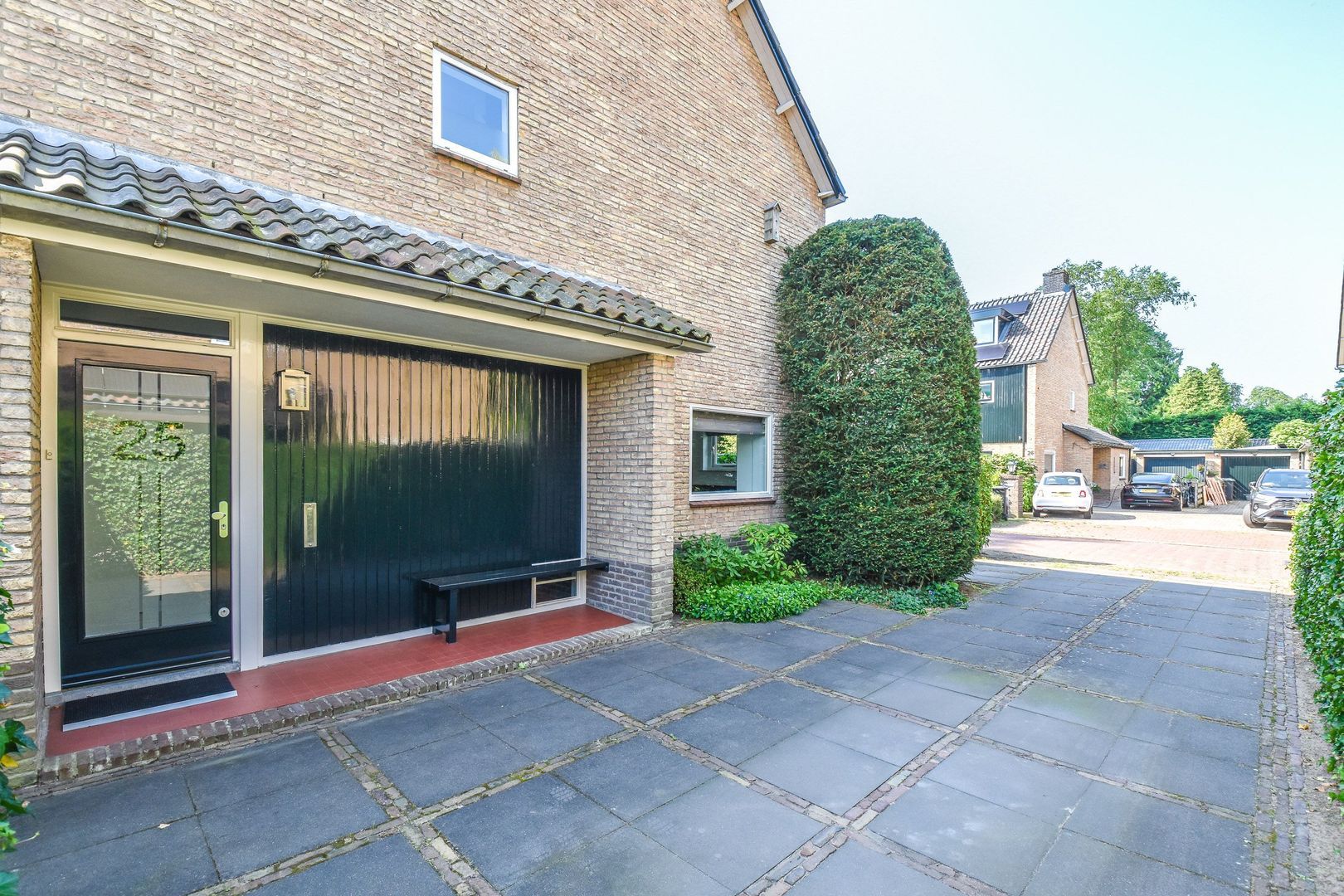 Klein Laren 25, Laren foto-3