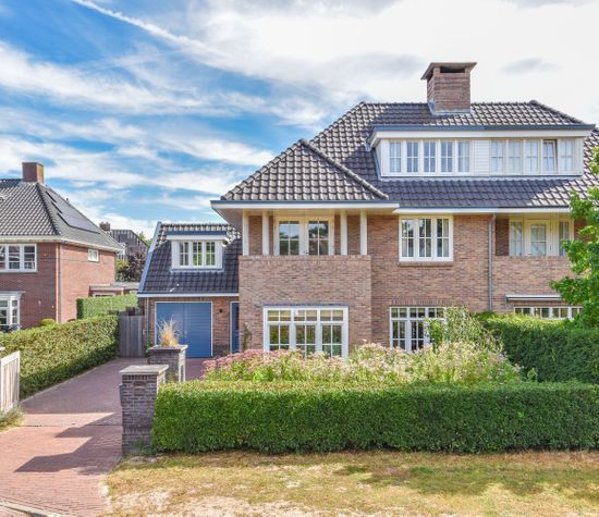 Hanrathsingel 9, Laren
