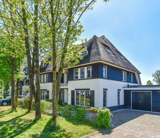 Strandlaan 4, Naarden