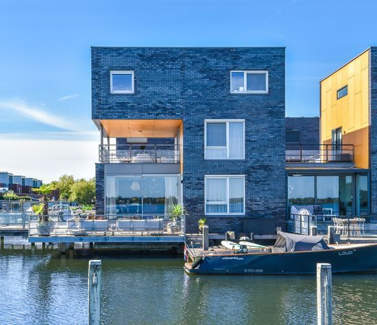 Fokkeboom 50, Almere