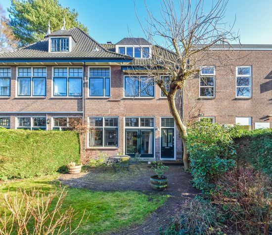 Mendes da Costalaan 30, Laren