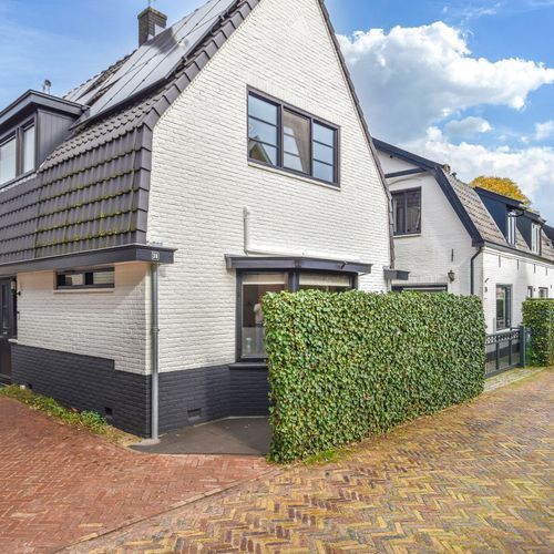 Cornelis Bakkerlaan 36, Laren foto-1