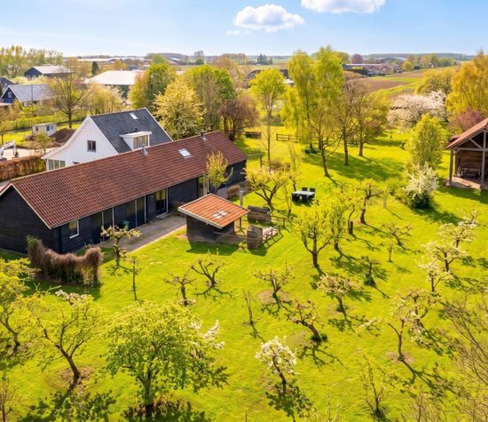 Ganzert 30, Eck en Wiel