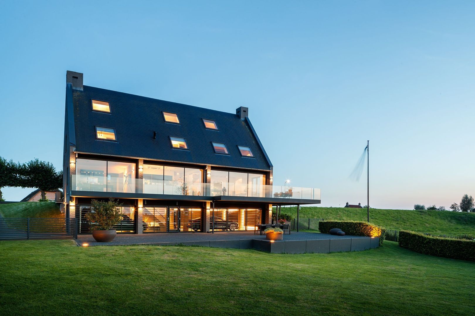 Achthoven 31, Lexmond foto-1