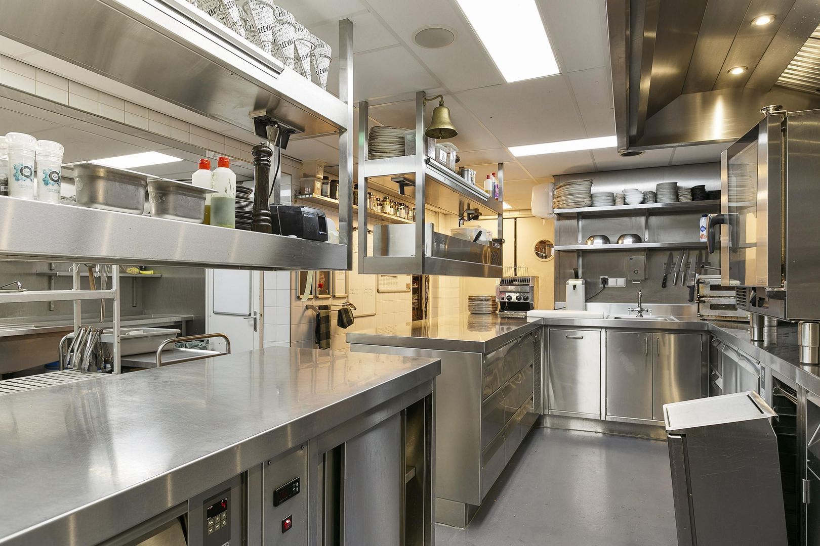 Rixt van Doniastraat 18, Nes foto-16