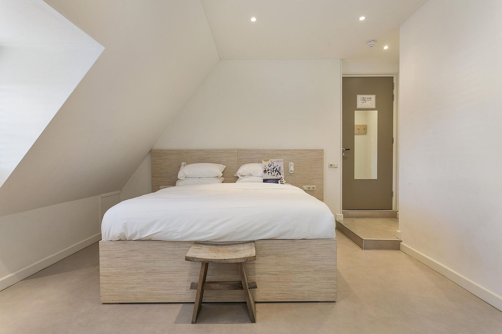 Rixt van Doniastraat 18, Nes foto-44