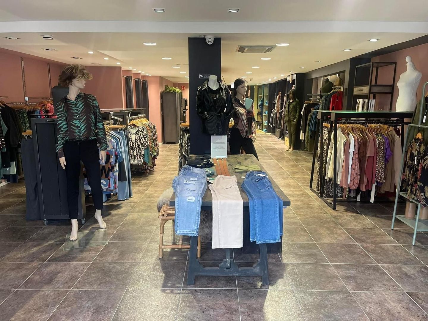 Mr. Andreastraat 1 en Voorstraat 97 0 ong, Kollum foto-2