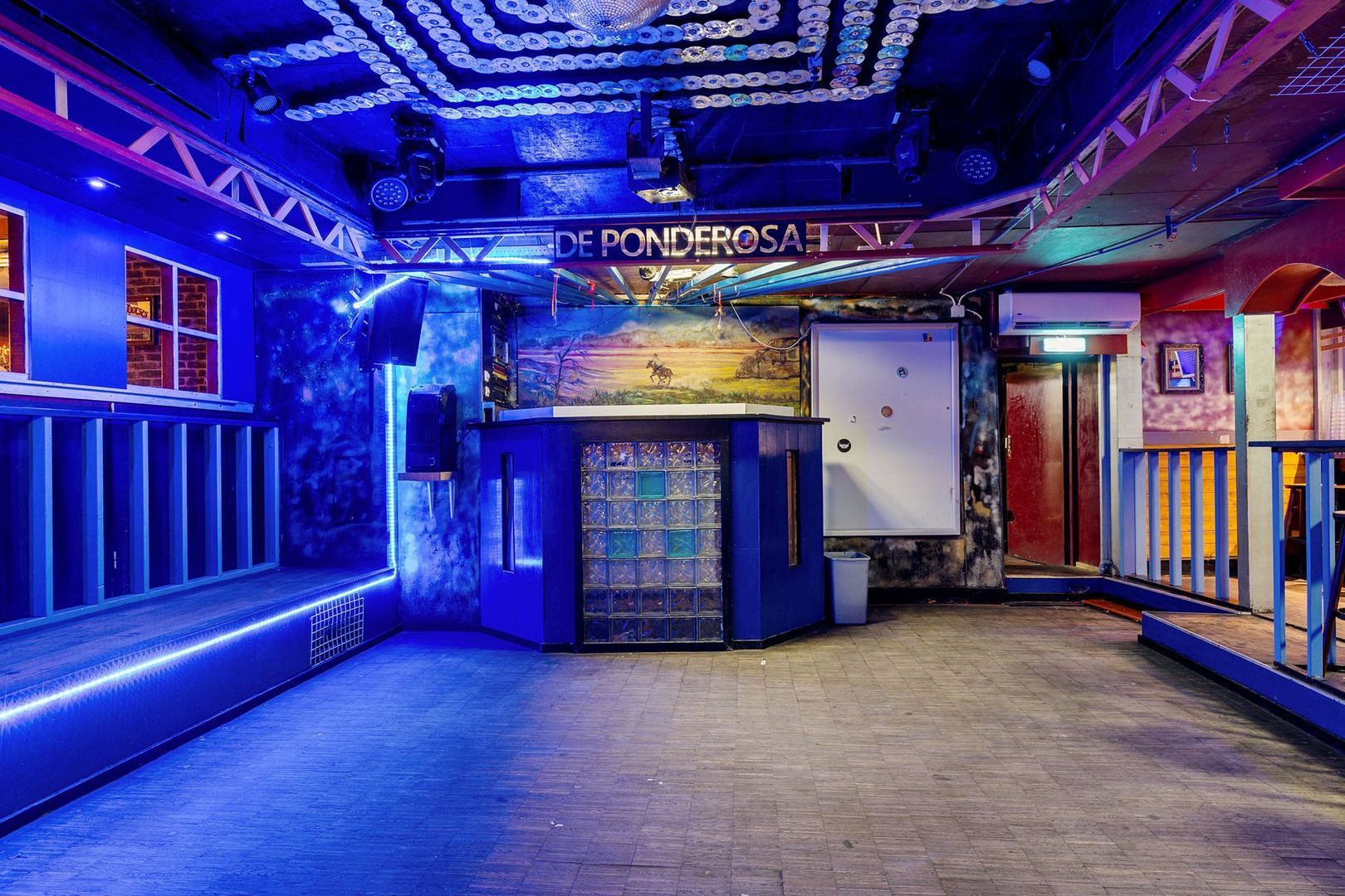 Oranjewal 38, Dokkum foto-12