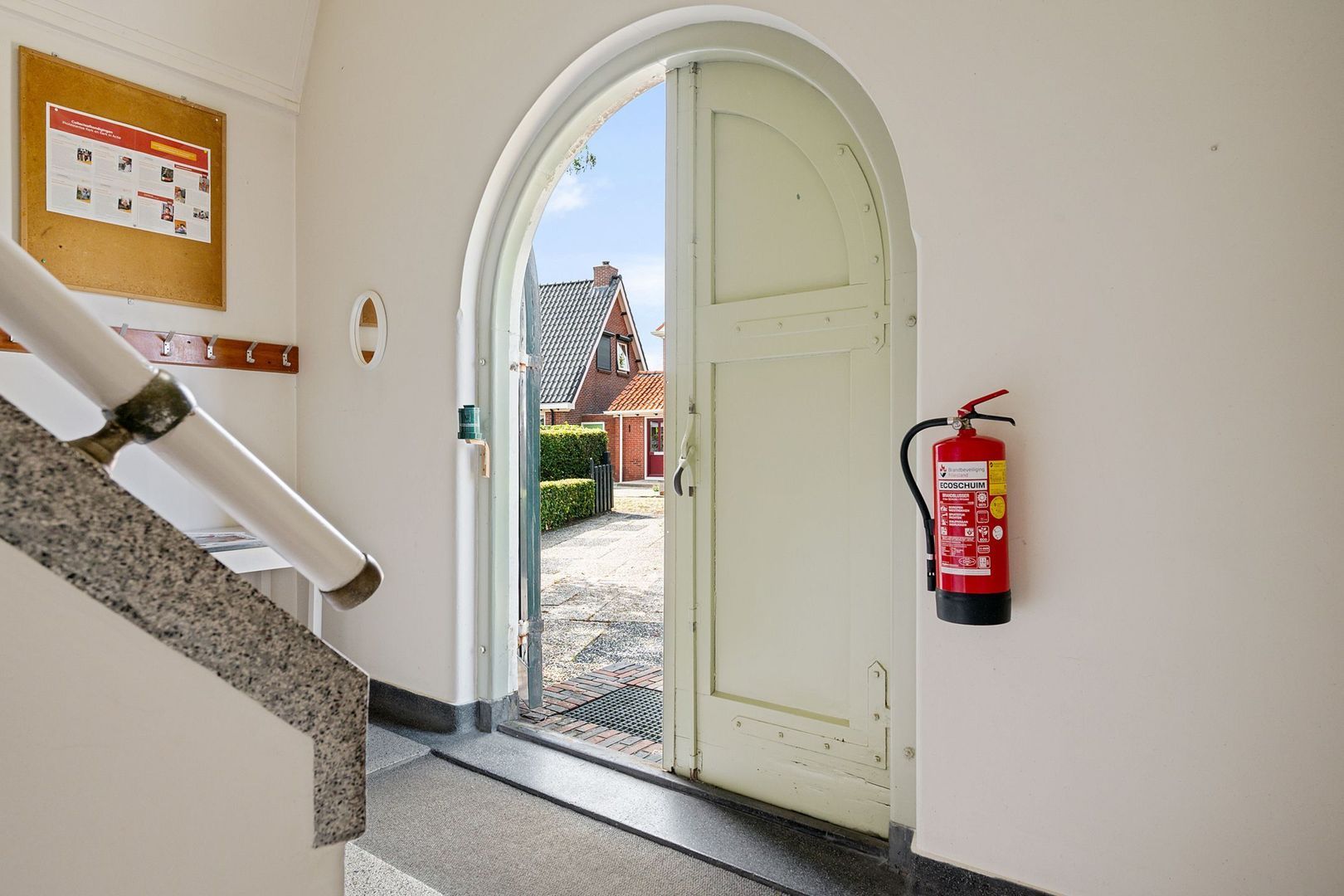 Unemastraat 13, Blije foto-5