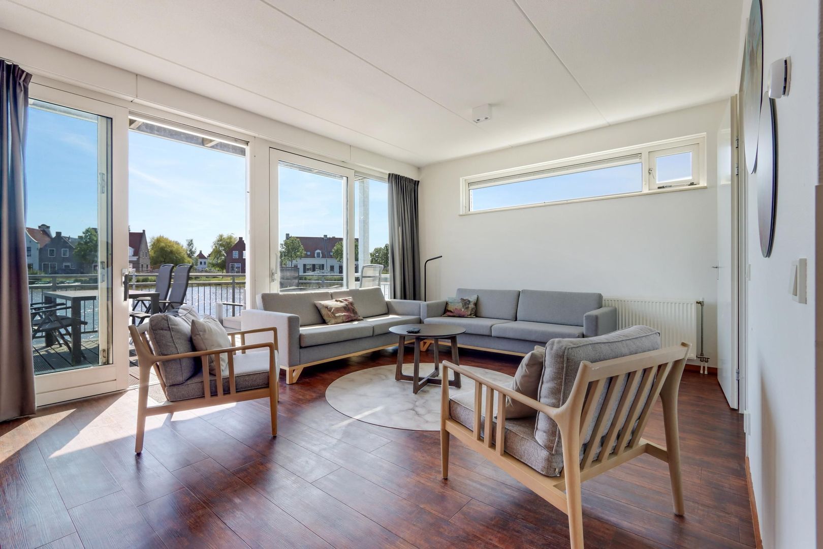 Geuzehoeke 36 636, Eanjum foto-1