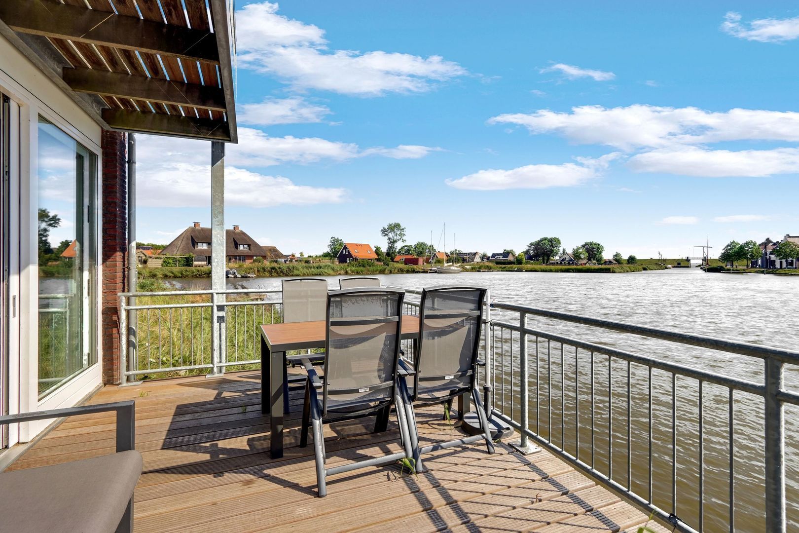 Geuzehoeke 36 636, Eanjum foto-10