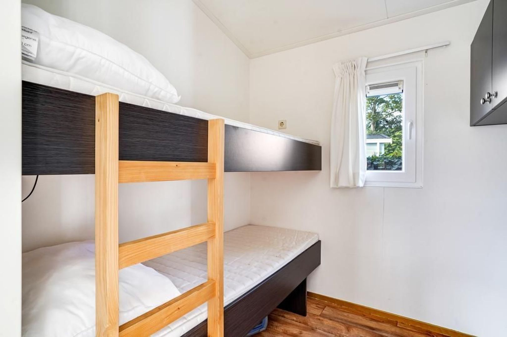 Babbelaar 18 0 ong, Lauwersoog foto-12