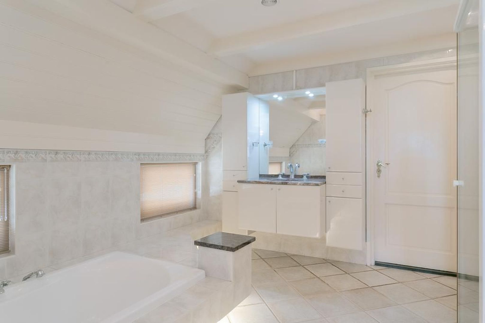 Lytse Leasterdyk 3, Hiaure foto-25