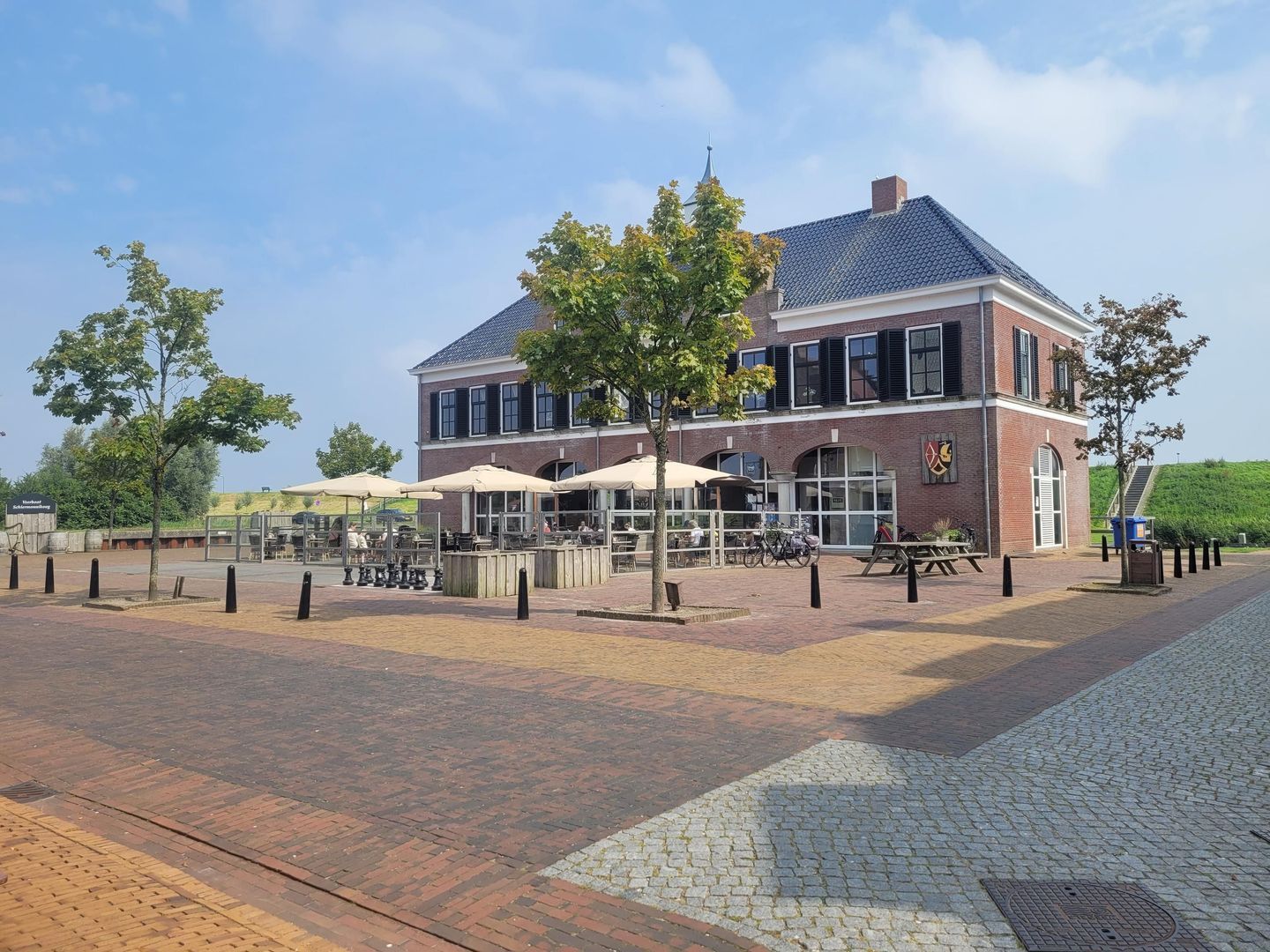 Suderskâns 34 423, Eanjum foto-23