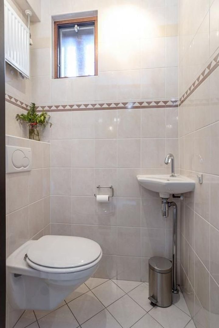 Koerierster 1, Dokkum foto-6