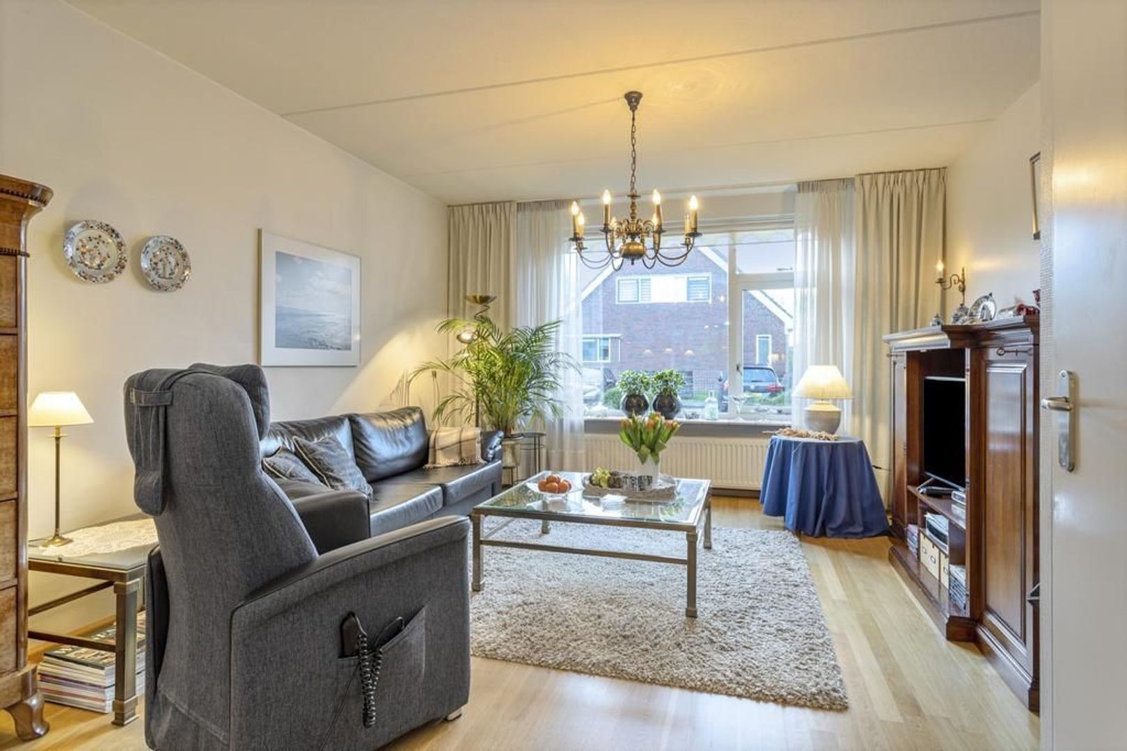 Koerierster 1, Dokkum foto-7