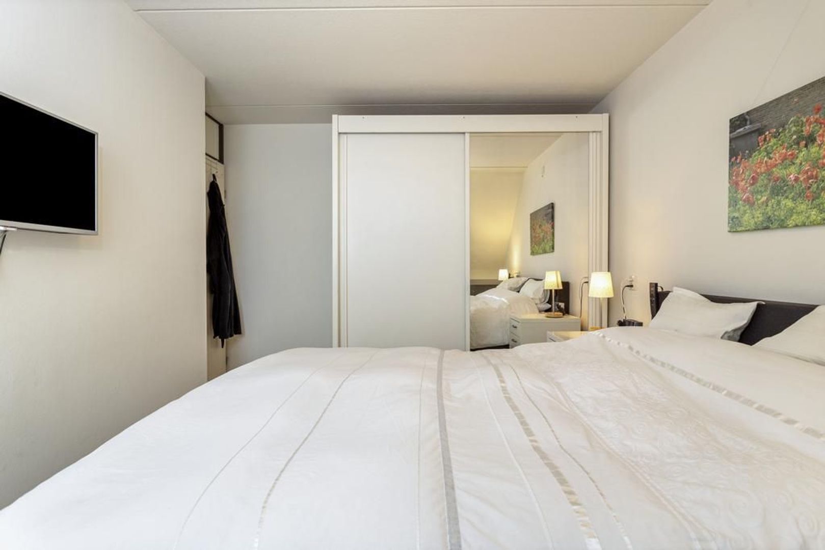 Koerierster 1, Dokkum foto-18