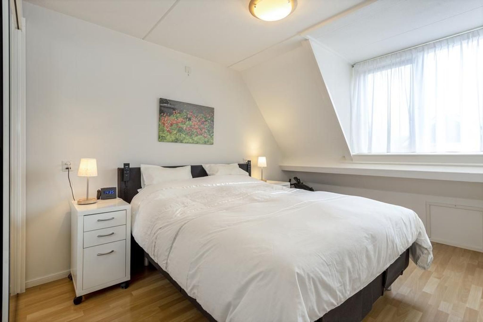 Koerierster 1, Dokkum foto-17