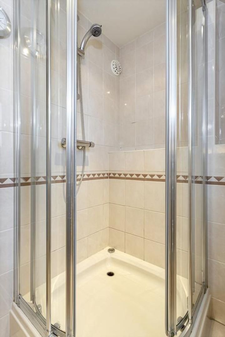 Koerierster 1, Dokkum foto-22