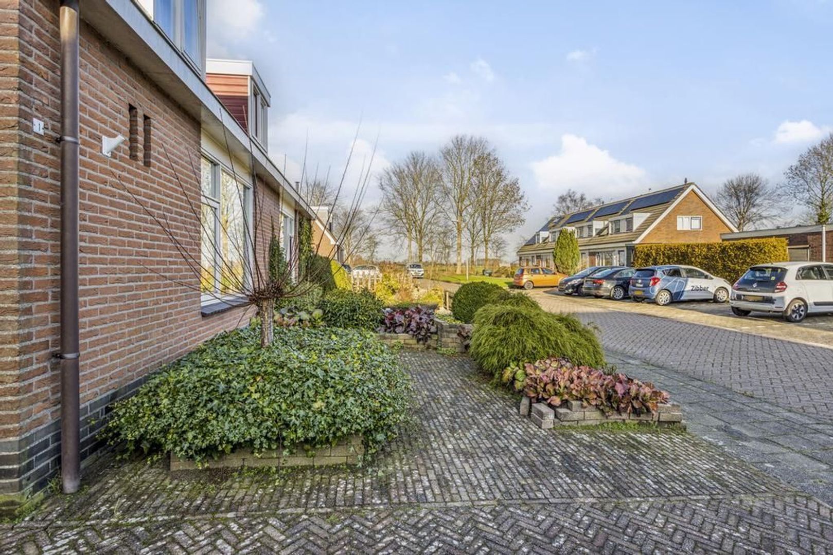 Koerierster 1, Dokkum foto-31