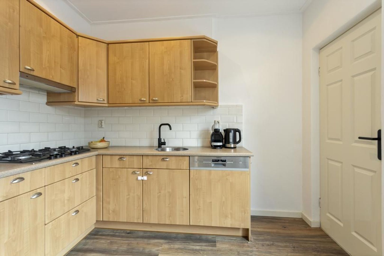 Burmaniastrjitte 33, Eanjum foto-10