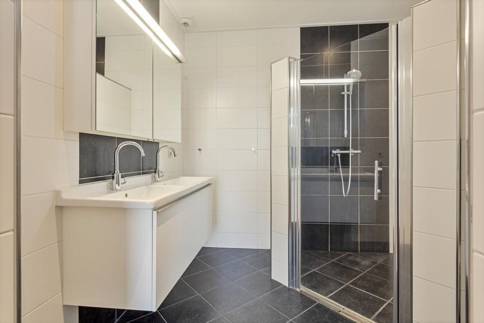 De Streng 2, Ternaard foto-18