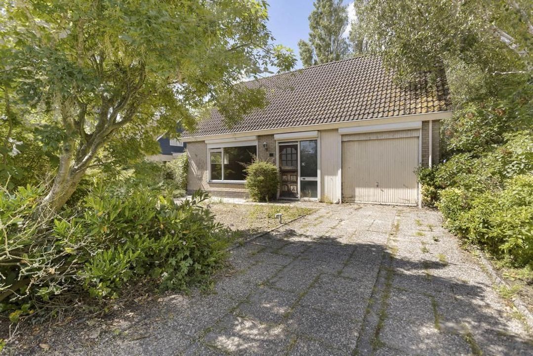 Griene Wei 33, Easternijtsjerk