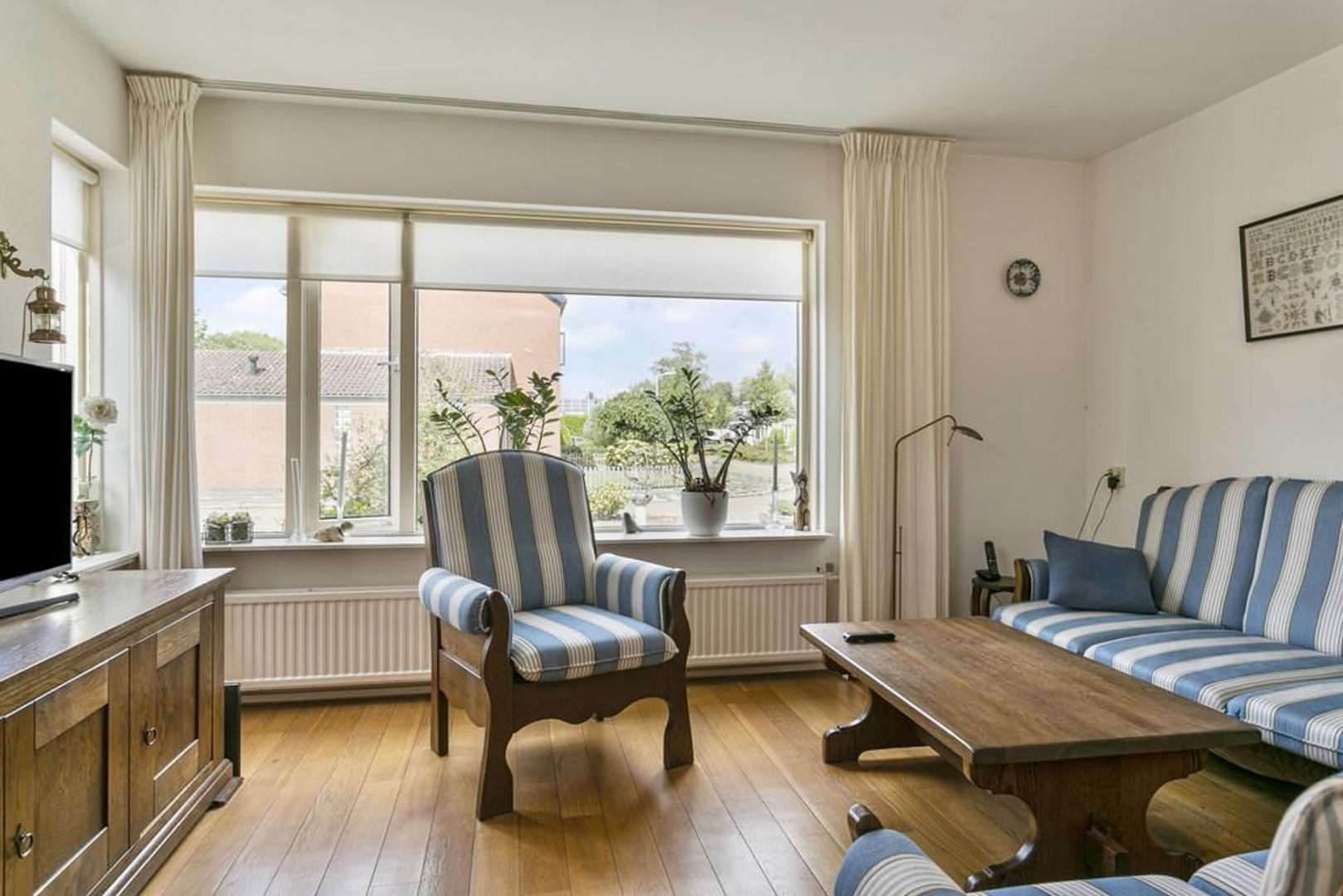 Kluut 54, Dokkum foto-8