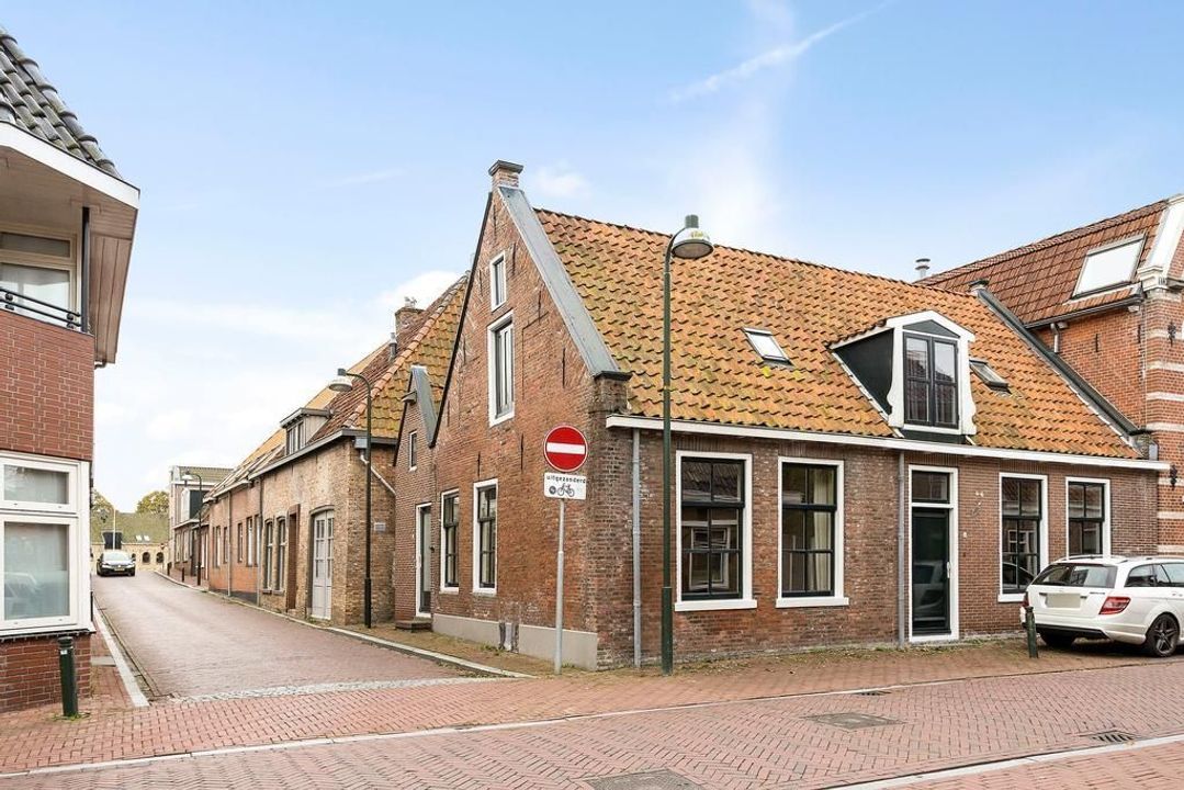 Op de Hoogte 7, Dokkum
