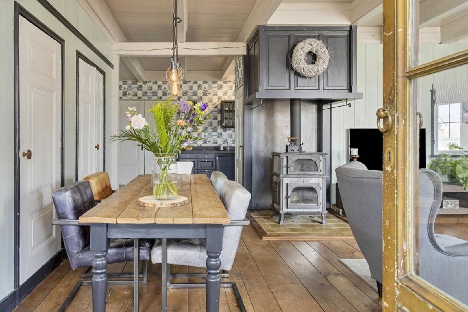 Nijbuorren 8, Ternaard foto-3