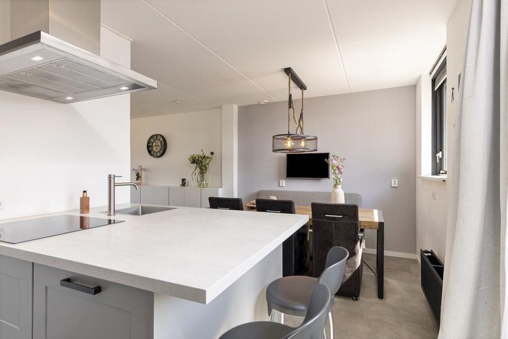 Ale-Tun 12, Holwert foto-11