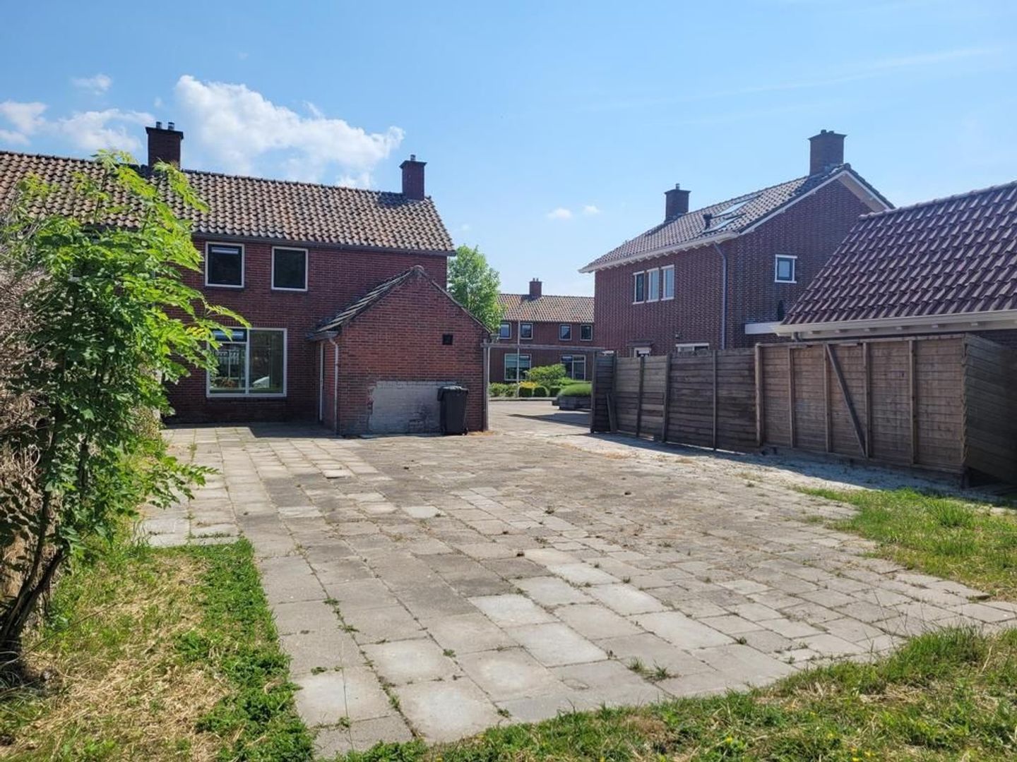 Holdingastrjitte 12, Eanjum foto-1