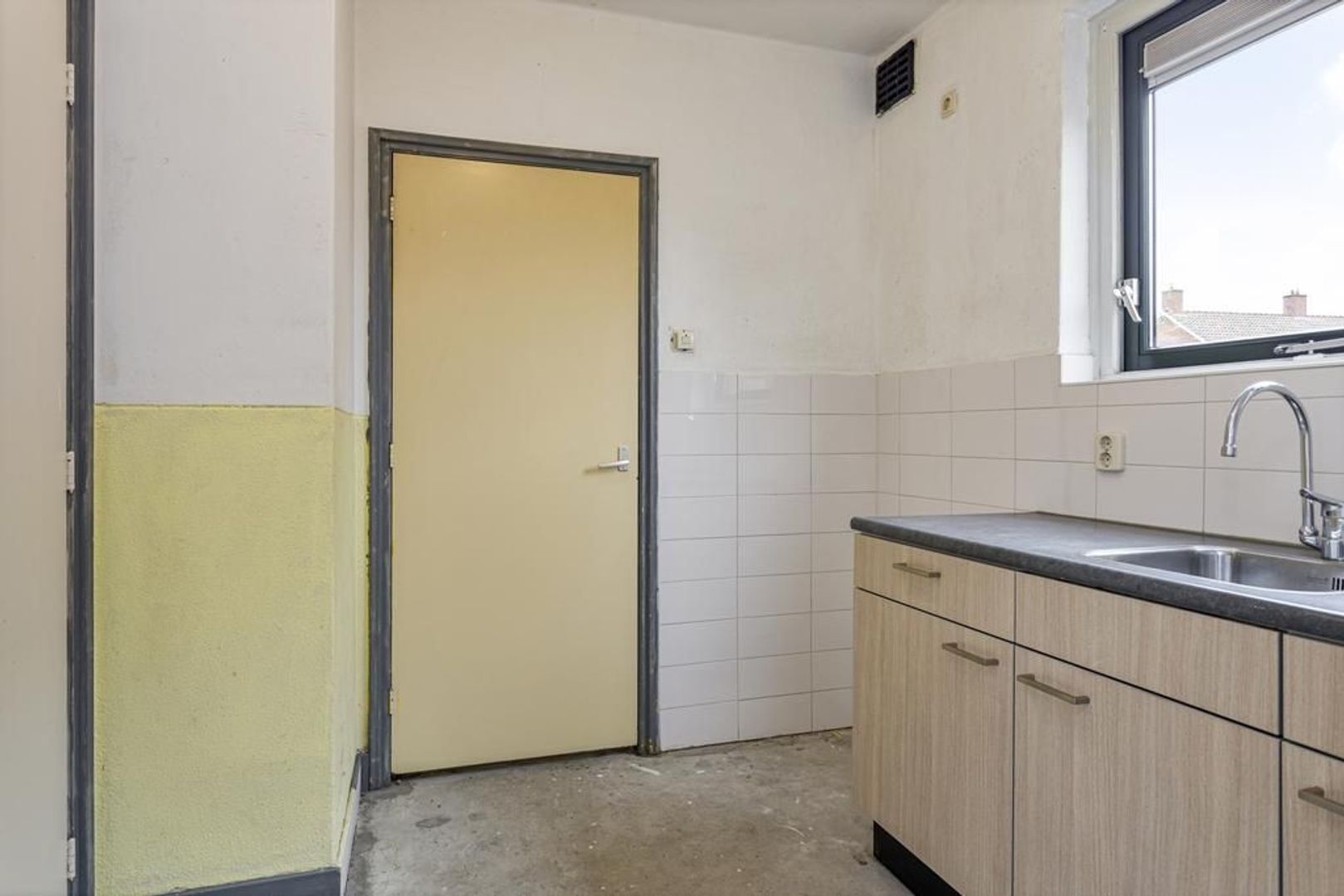 Holdingastrjitte 12, Eanjum foto-11