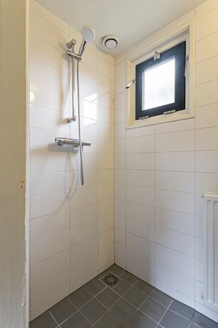 Holdingastrjitte 12, Eanjum foto-15